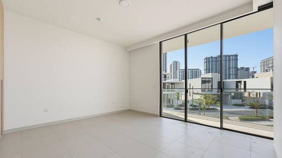 Corner villa in Dubai Hills with park view, picture 12