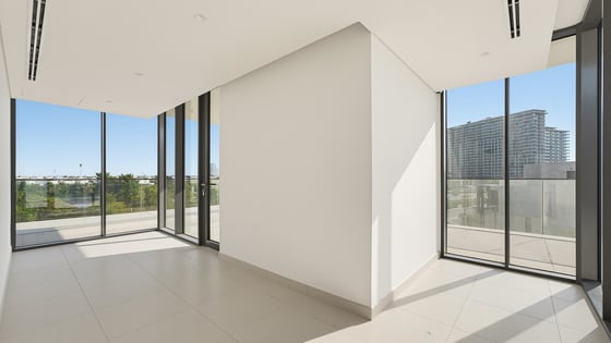 Corner villa in Dubai Hills with park view, picture 8
