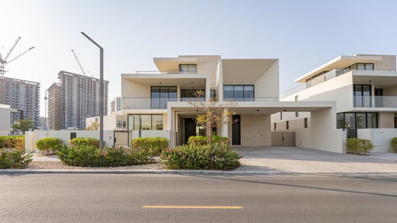 Corner villa in Dubai Hills with park view, picture 19
