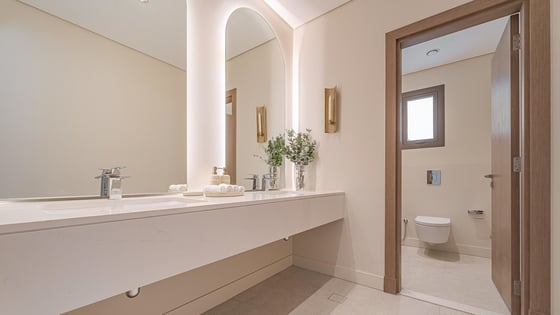 Upgraded villa in MBR City with private pool, picture 15