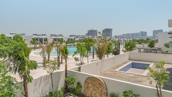 Upgraded villa in MBR City with private pool, picture 17