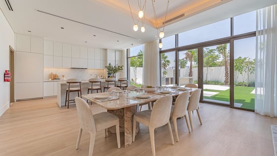 Upgraded villa in MBR City with private pool, picture 6