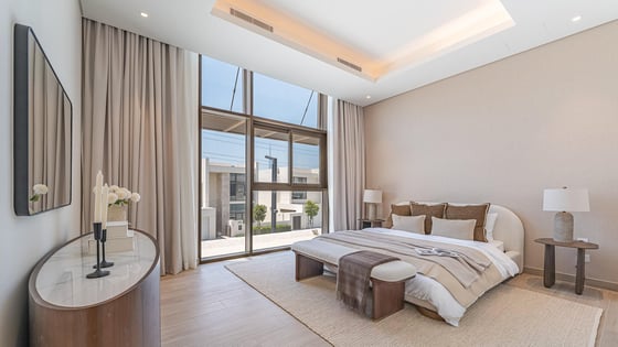 Upgraded villa in MBR City with private pool, picture 13