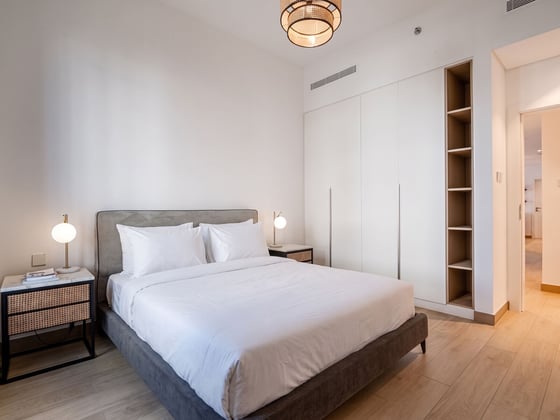 Exquisite La Mer Apartment with Marina Views, picture 11