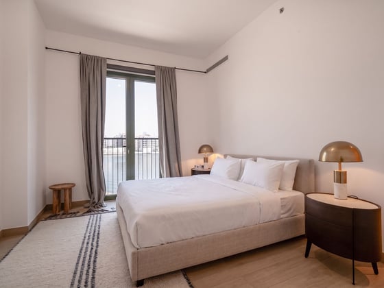 Exquisite La Mer Apartment with Marina Views, picture 12