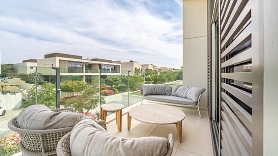 Corner luxury villa in MBR City with vatsu compliant, picture 14