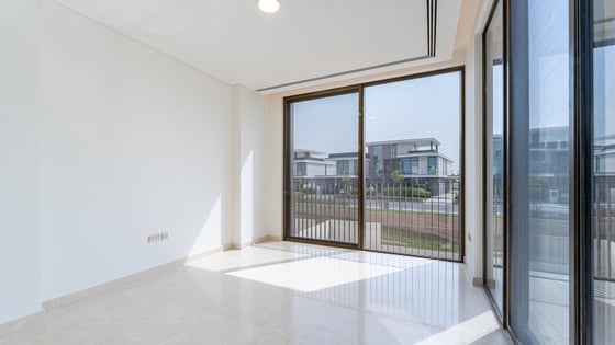 Modern style villa in Dubai Hills with luxurious interior, picture 11