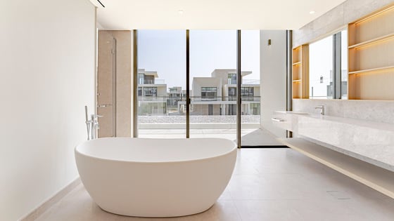 Corner villa in Dubai Hills with private roof terraces, picture 14