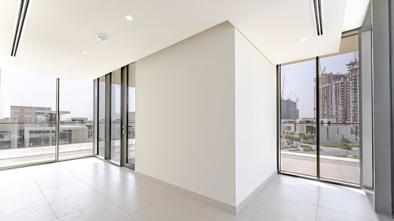 Corner villa in Dubai Hills with private roof terraces, picture 8