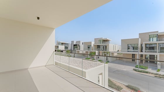 Corner villa in Dubai Hills with private roof terraces, picture 16