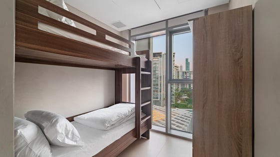 Upgraded apartment in Bluewaters with sea view, picture 12