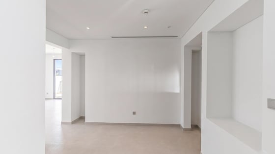 Type C1 villa in Jebel Ali with vatsu and close to hub, picture 5
