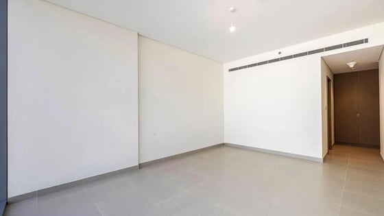 Duplex apartment in MBR City with direct beach access, picture 12