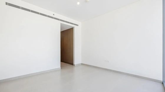 Duplex apartment in MBR City with direct beach access, picture 11