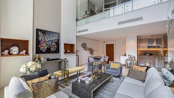 Duplex penthouse unit in Dubai Marina with landmark view, picture 2