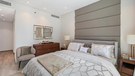 Duplex penthouse unit in Dubai Marina with landmark view, picture 7