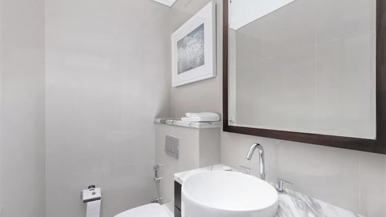 Unique layout apartment in Downtown with Burj Khalifa view, picture 15