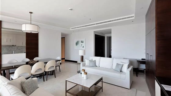 Unique layout apartment in Downtown with Burj Khalifa view, picture 2