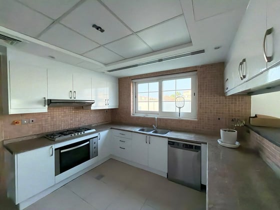Corner | Extended | Internal | New Kitchen| Vacant, picture 7