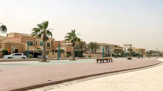 Magnificent 6BR Villa | Private Pool + Garden, picture 9