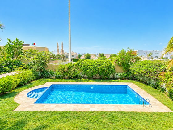 Magnificent 6BR Villa | Private Pool + Garden, picture 7