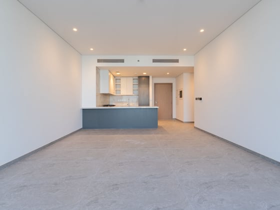 Sophisticated Business Bay Waterfront Apartment, picture 2