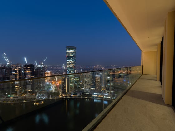 Sophisticated Business Bay Waterfront Apartment, picture 16