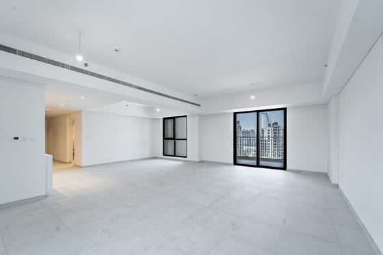 Elegant 4BR | Spacious Layout | Premium Living, picture 6