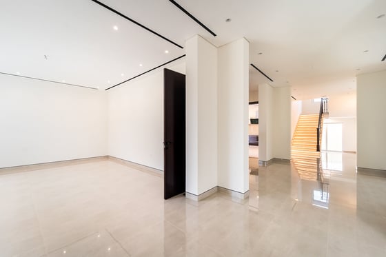 Brand New | Modern Design | GCC........., picture 8