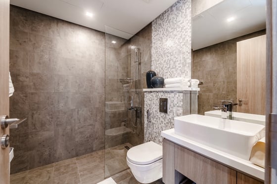 Fully Upgraded| Canal  and  Marina View|  Balcony, picture 24