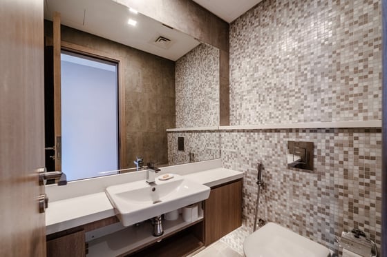 Fully Upgraded| Canal  and  Marina View|  Balcony, picture 25