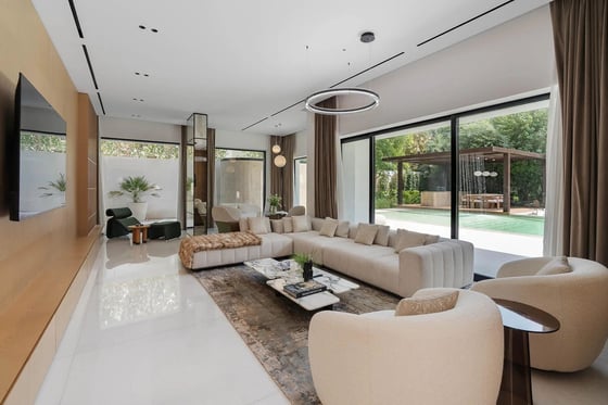 Newly completed 6-bedroom villa in Al Barari’s Reserve, picture 1