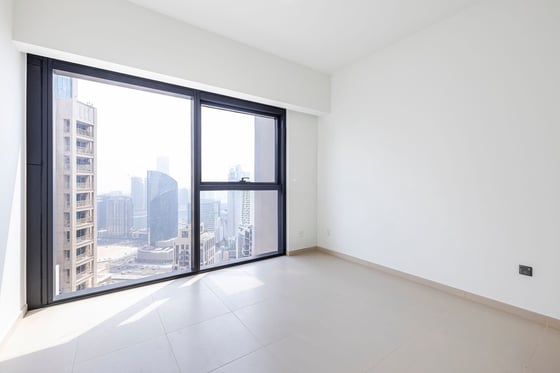 Boulevard View | Large Balcony | Vacant., picture 8