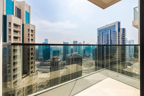 Boulevard View | Large Balcony | Vacant., picture 10