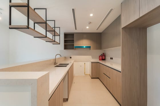 Exclusive | Close to Amenities | Genuine Listing, picture 3