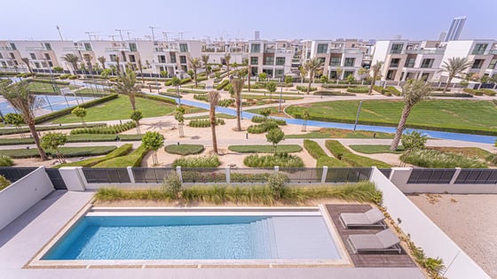 Exclusive and upgraded villa in Arabian Ranches with pool, picture 17