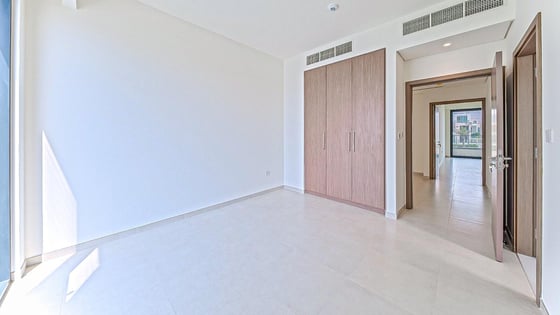 Modern villa in Arabian Ranches 3 with private garden, picture 4