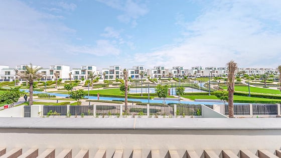 Modern villa in Arabian Ranches 3 with private garden, picture 14