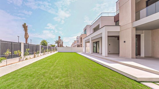 Modern villa in Arabian Ranches 3 with private garden, picture 17