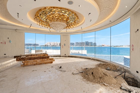 Renovation Opportunity | High Number | Iconic View, picture 7