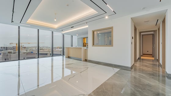 Luxury penthouse in Dubai Internet City with skyline views, picture 1