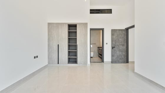 Custom built villa in Al Furjan with a private pool, picture 6