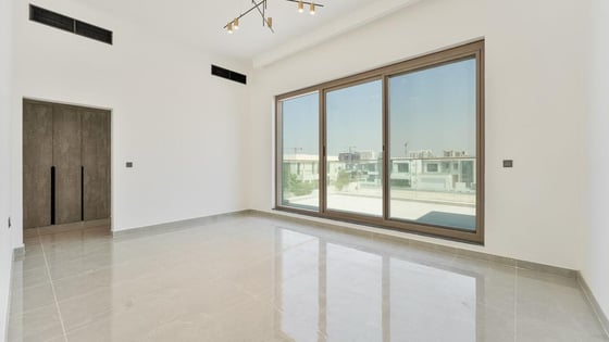 Custom built villa in Al Furjan with a private pool, picture 7