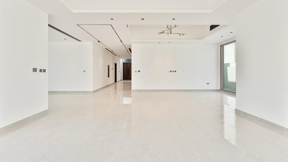 Custom built villa in Al Furjan with a private pool, picture 3