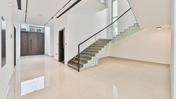 Custom built villa in Al Furjan with a private pool, picture 11