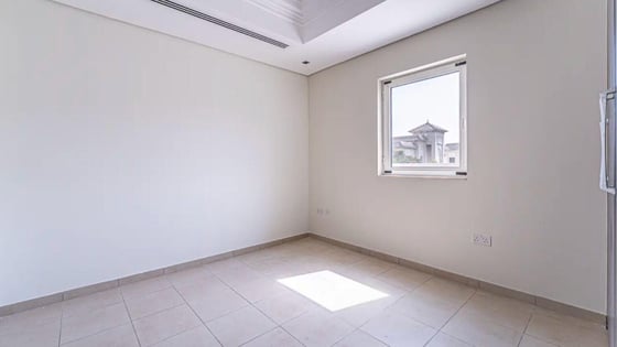 Stand alone villa in Al Furjan with clubhouse access, picture 10