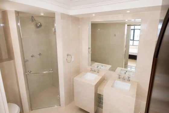 Well Maintained | Vacant | Rare Layout.., picture 5