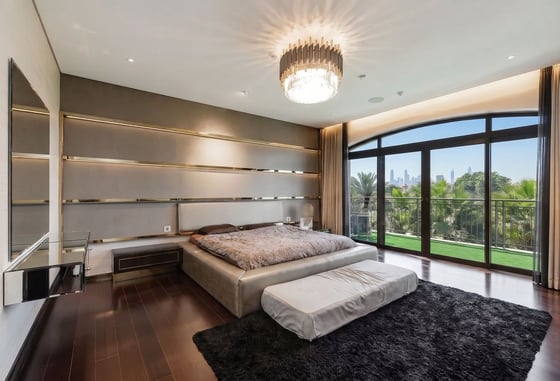 Immaculate | Lake Backing | Distinctive., picture 8