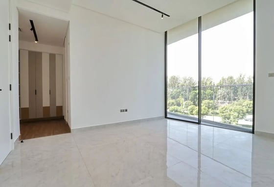Corner Villa | Exceptional Privacy | 5 Bed + M, picture 16