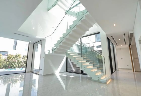 Corner Villa | Exceptional Privacy | 5 Bed + M, picture 7